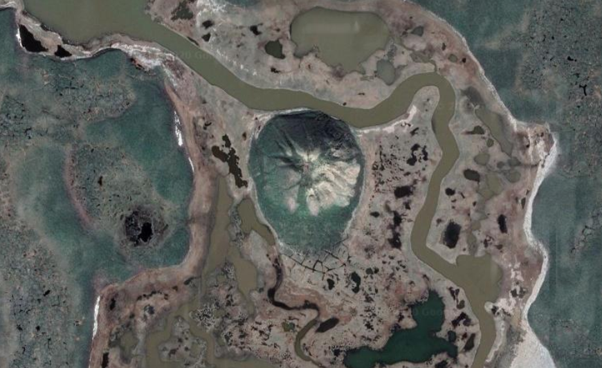 Plan view look at Ibyuk Pingo in Canada (image credit - Google Earth).